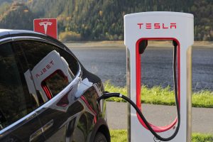 Read more about the article Tesla Releases Information About New Pick-up Truck
