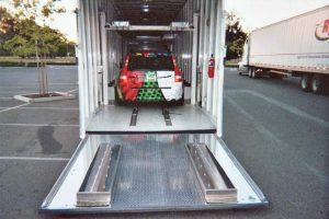 Open and Enclosed Transport: What’s the Difference?